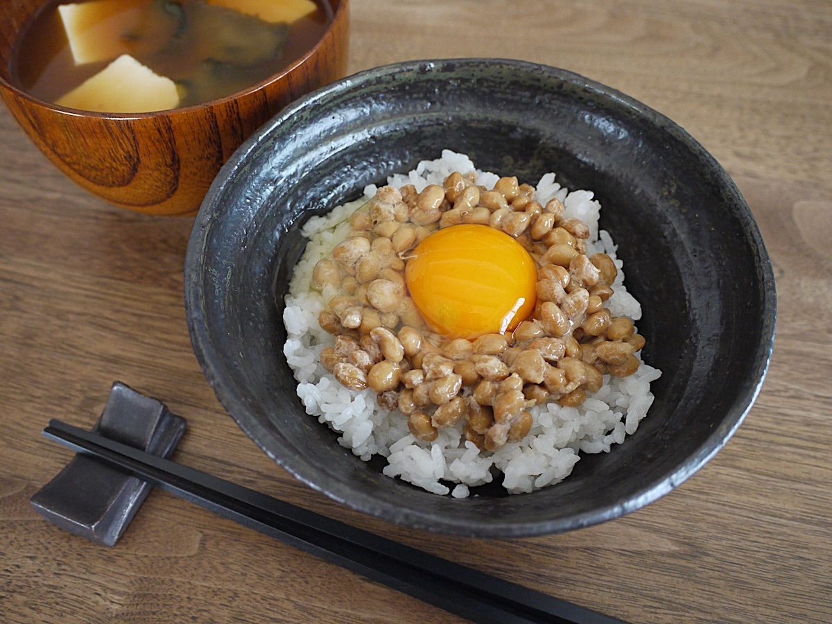 筋トレ効果を最大化！納豆が筋トレに与える影響とおすすめの活用法