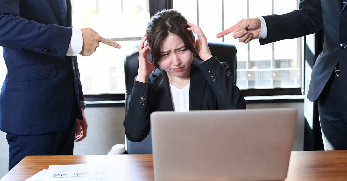 仕事で理不尽に怒られる人の特徴とは？原因や切り替え方を徹底解説！